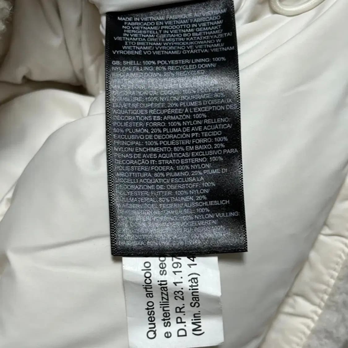 노스페이스 여성용 쉐르파 눕시 뽀글이 패딩 상품이미지5