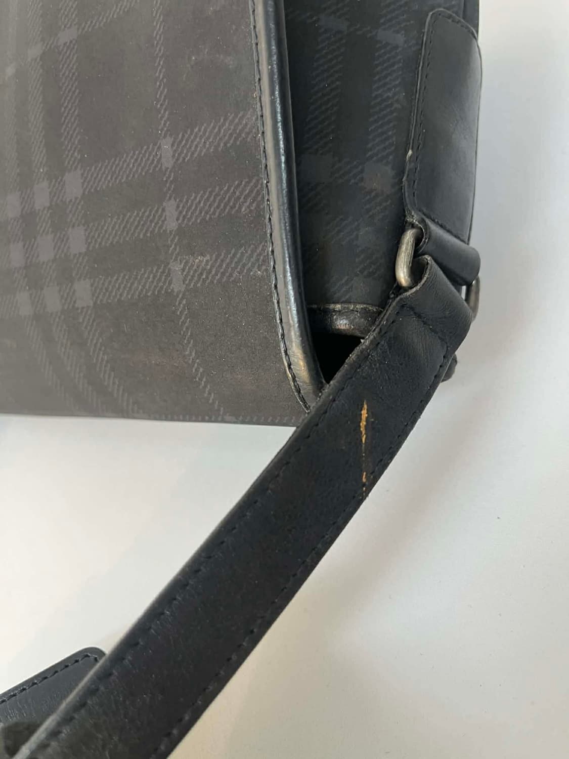 버버리 다크네이비 노바체크 크로스백 숄더백 상품이미지10