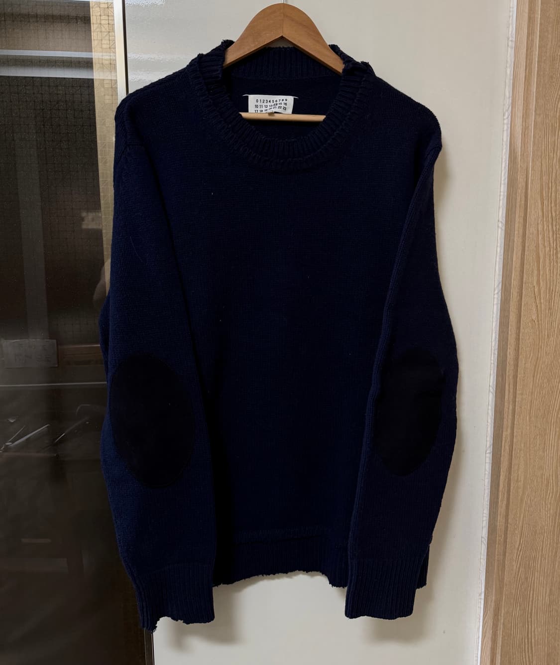 마르지엘라 더블 레이어드 엘보우 패치 니트 상품이미지1