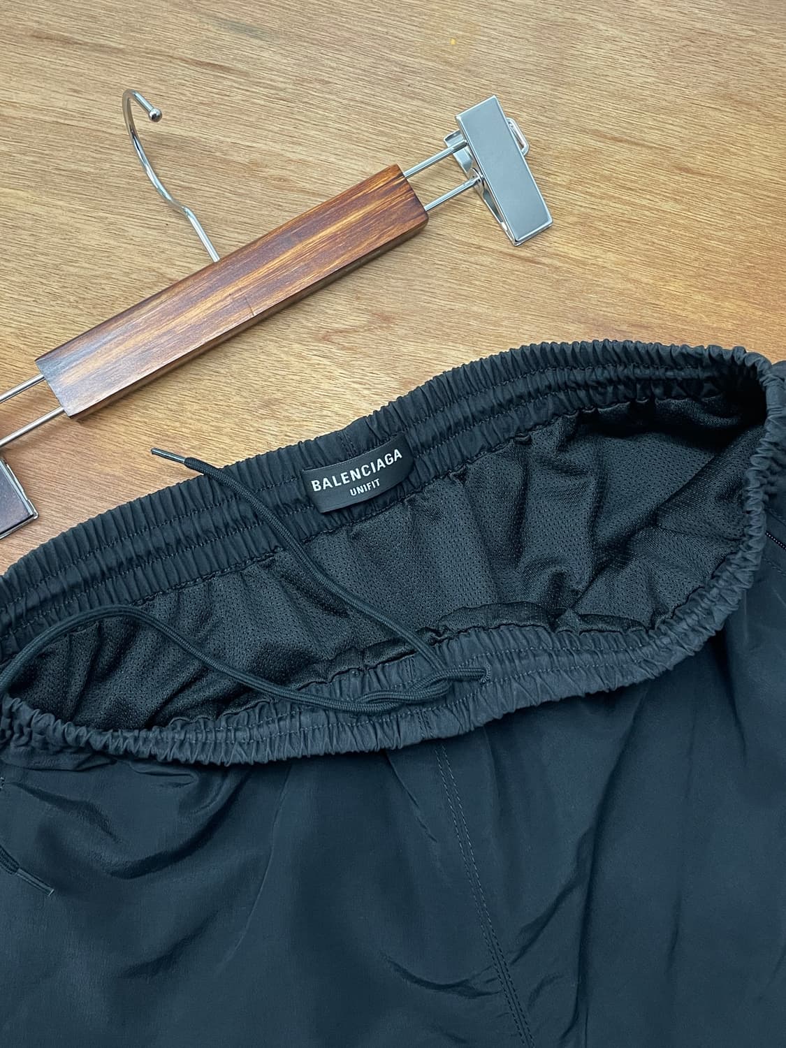 발렌시아가 3B 스포츠 나일론 조거팬츠 상품이미지6