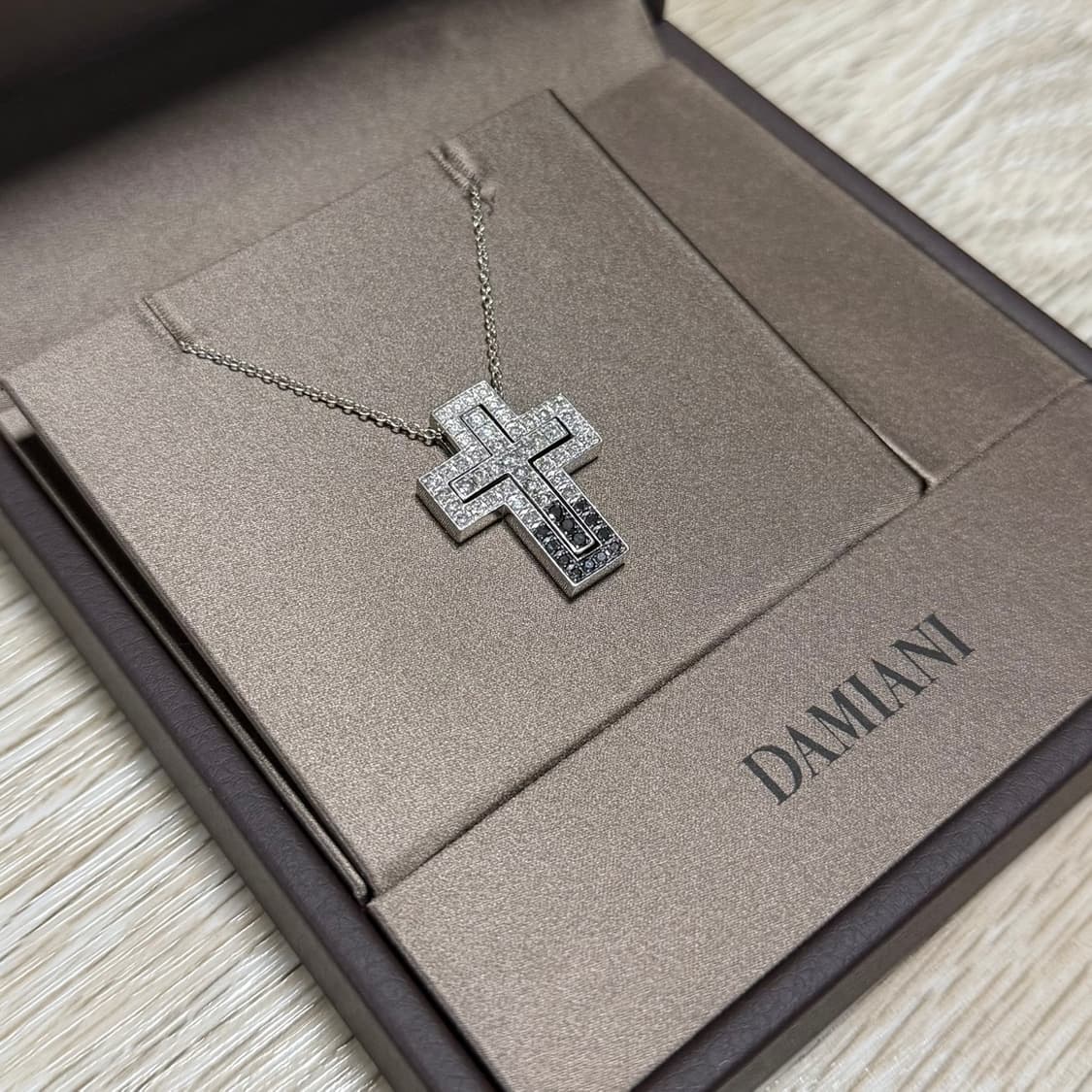 [S+급/스몰] 다미아니 벨에포크 블랙&화이트 18k 목걸이 상품이미지3