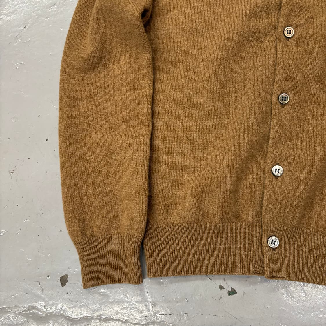 꼼데가르송 플레이 브라운 스몰 하트 가디건(2023/06) 상품이미지5