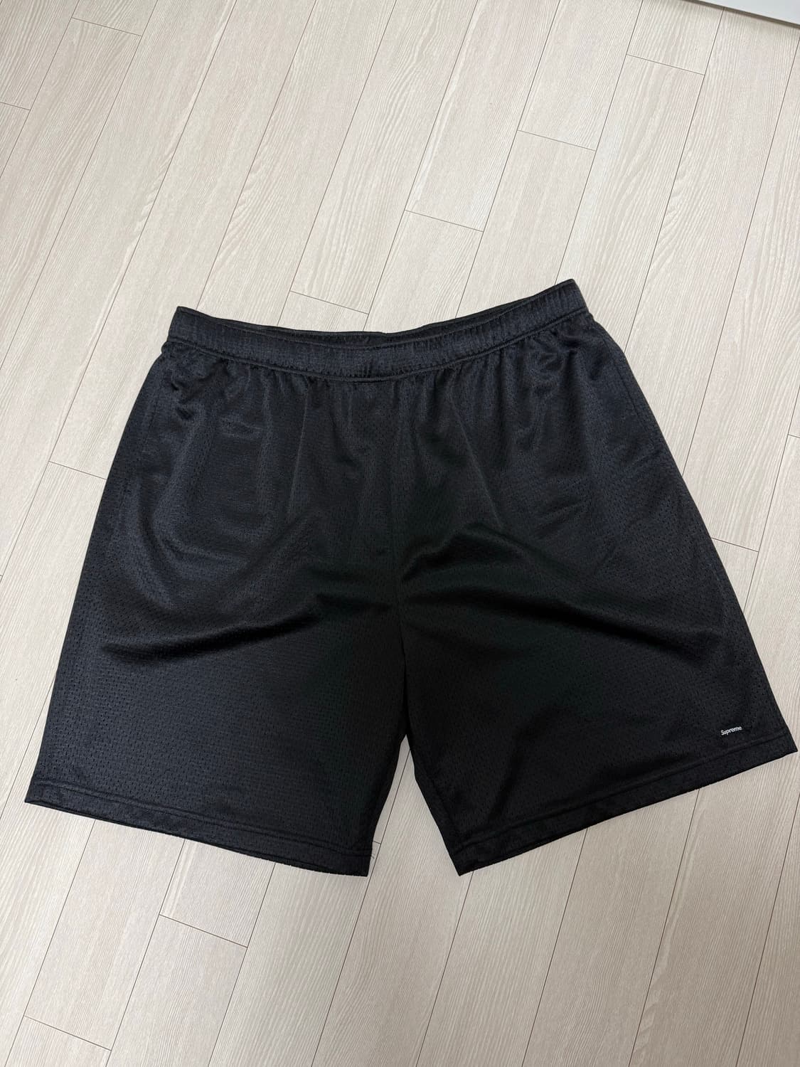 슈프림 스몰 박스 배기 메쉬 쇼츠 블랙 - 25SS XL사이즈 상품이미지1