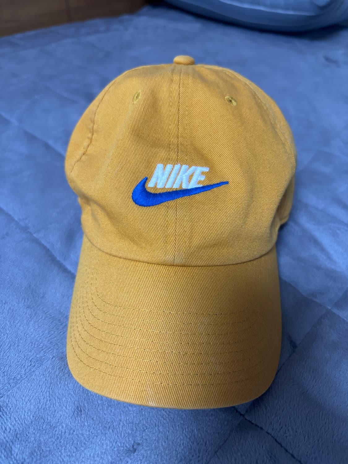 나이키 헤리티지86 머스타드 상품이미지1