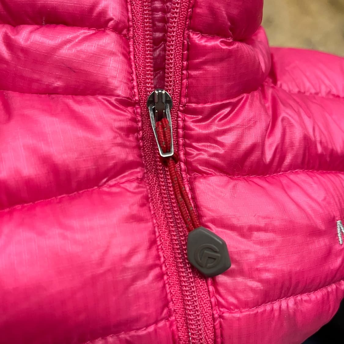 [정품/80] 노스페이스 써밋시리즈 경량 패딩조끼 b14 상품이미지4