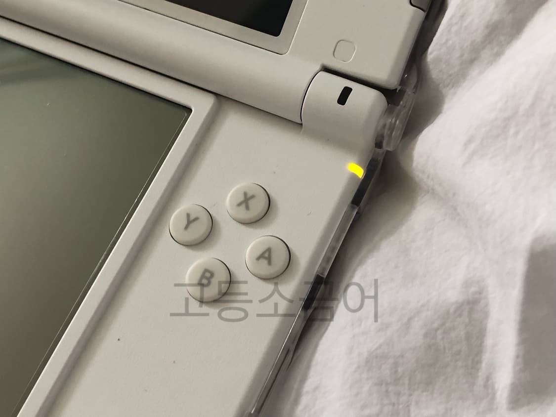 닌텐도 3ds xl 구큰다수 화이트 +충전기 상품이미지4