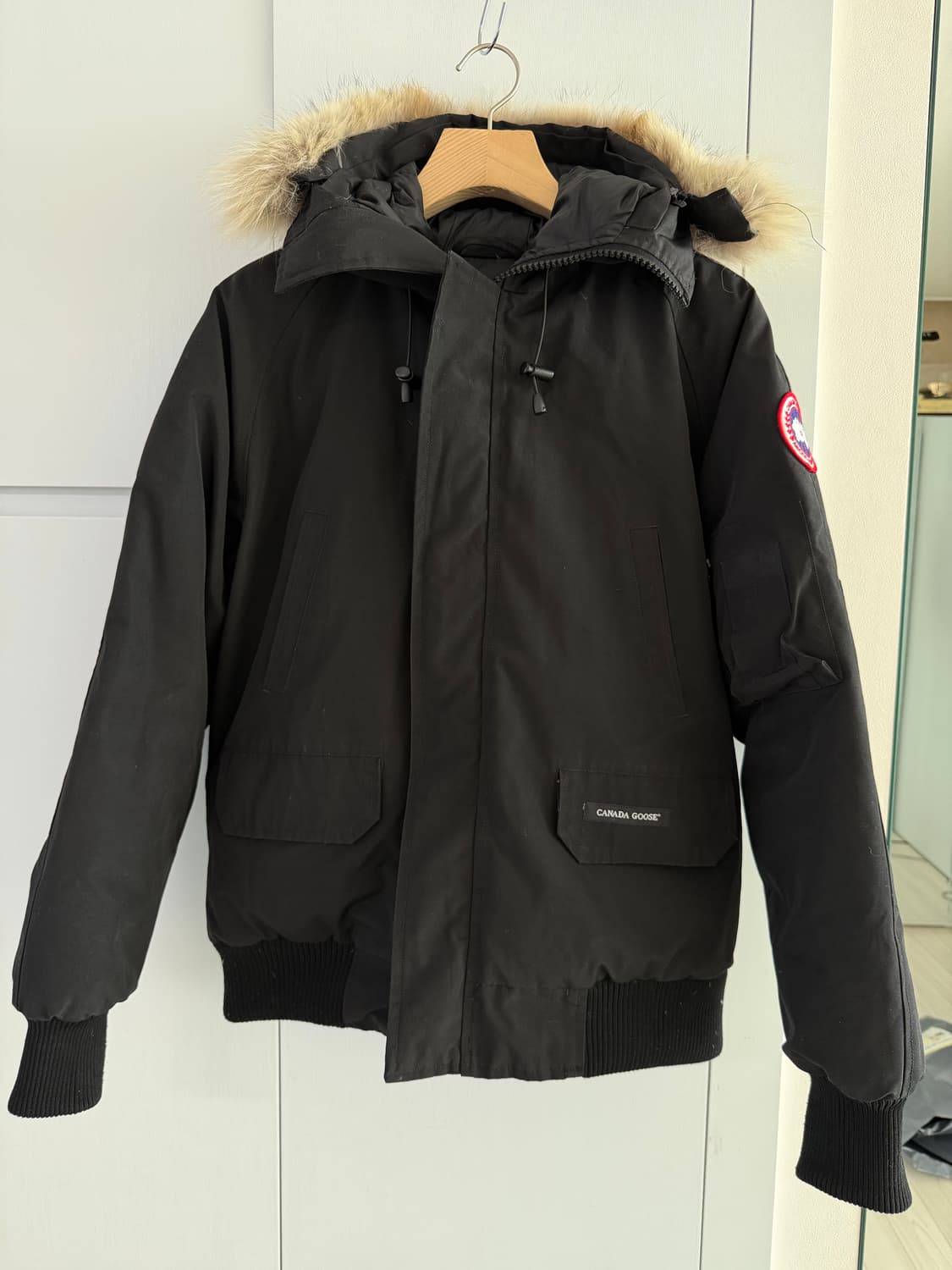 캐나다쿠스 블랙 패딩 M 상품이미지1