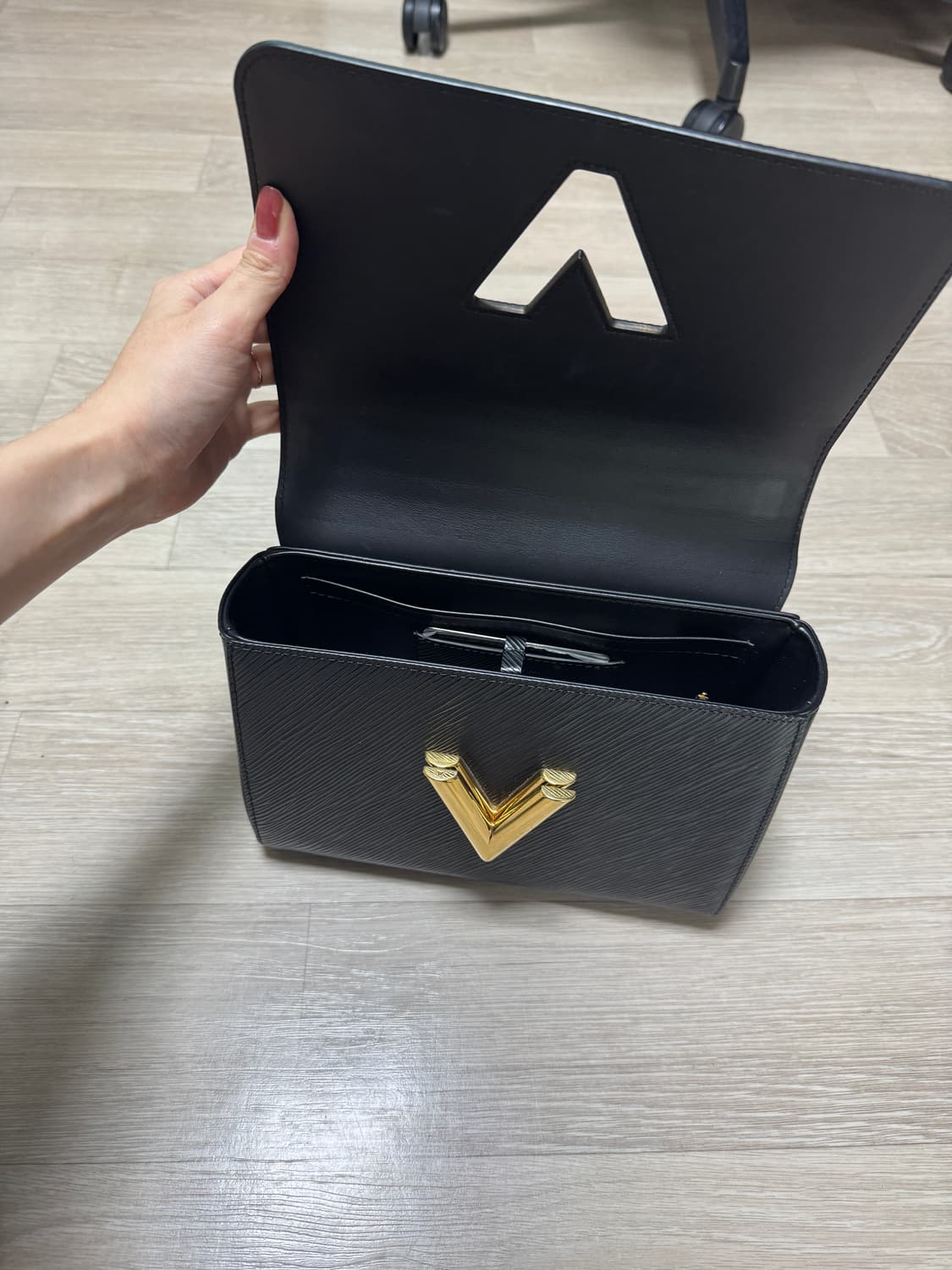 루이비통 트위스트 mm 상품이미지4