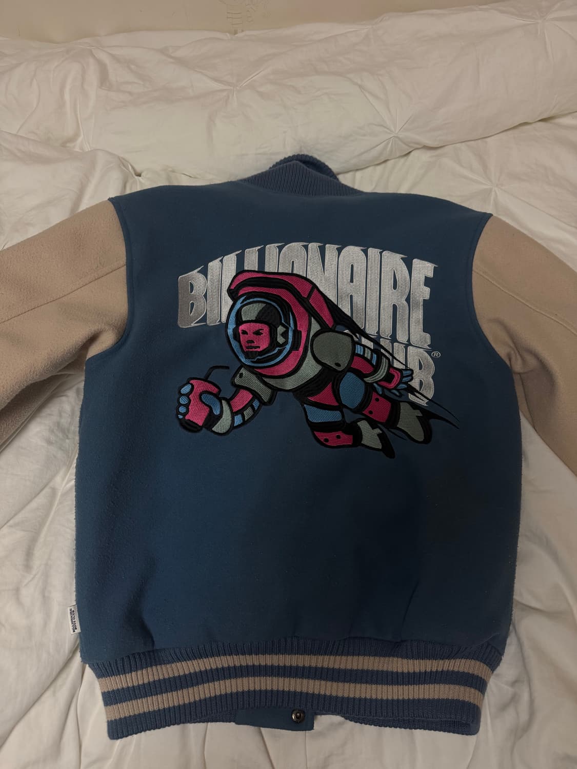 S) 빌리어네어 보이즈 클럽 바시티자켓 블루 bbc 판매합니다. 상품이미지1