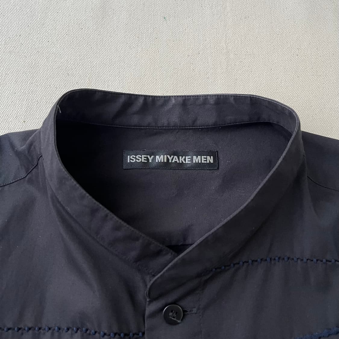 이세이미야케 맨 스티치 디테일 셔츠 상품이미지4