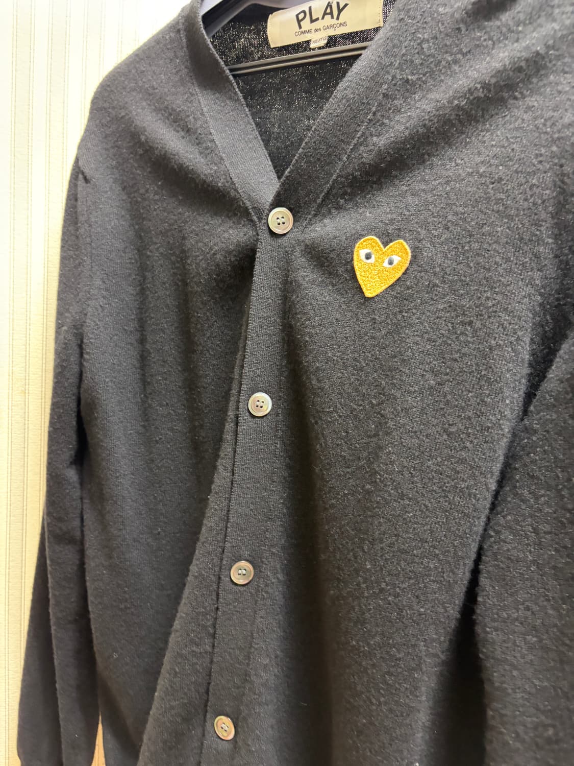 꼼데가르송 플레이 와펜 가디건 상품이미지1