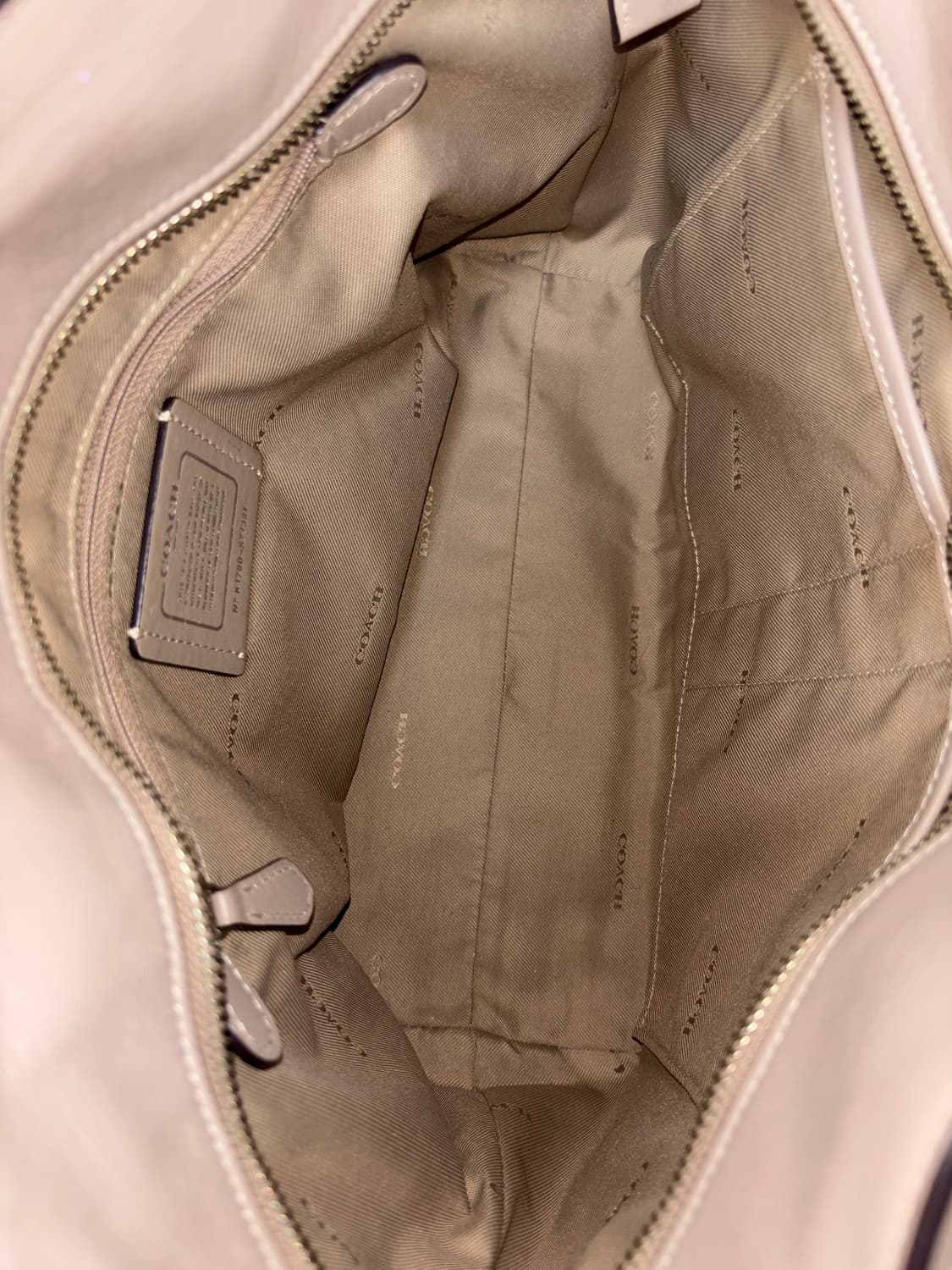 Coach Ivory Gray shoulder bag 상품이미지4