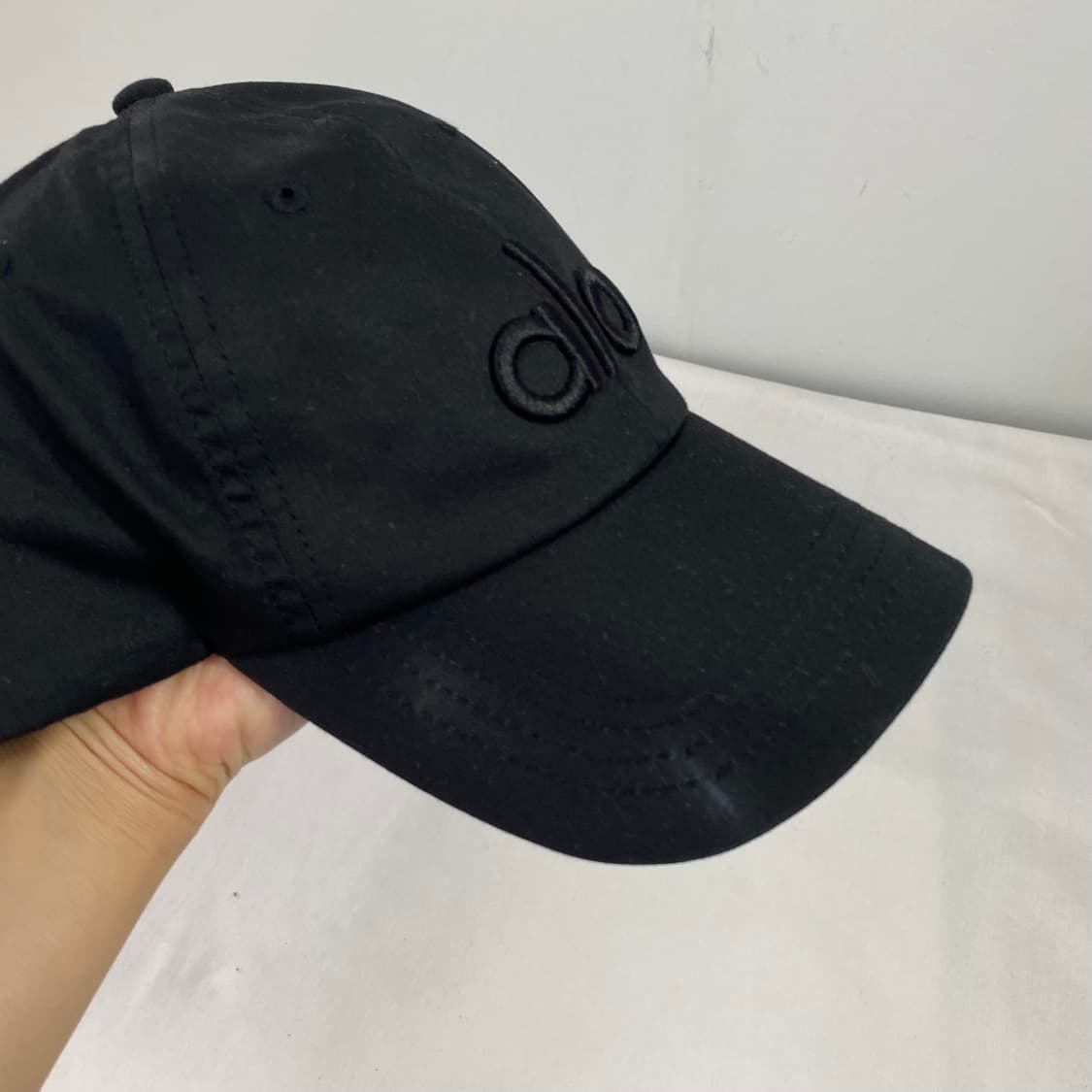 알로 alo 요가 모자 볼캡 올블랙 상품이미지4