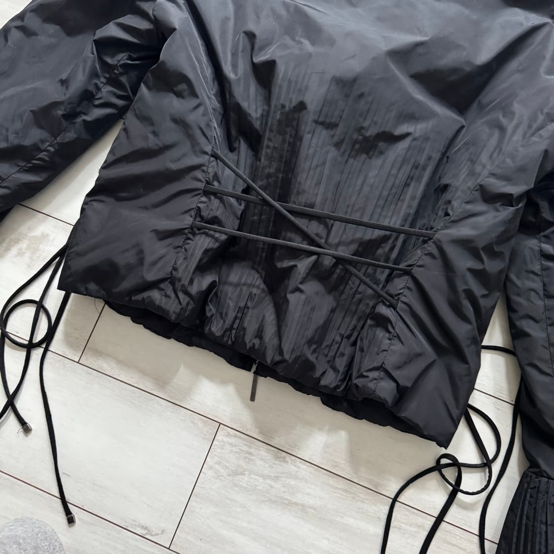 하이넥 아카이브 2way 아일렛 셔링 자켓 집업 상품이미지4