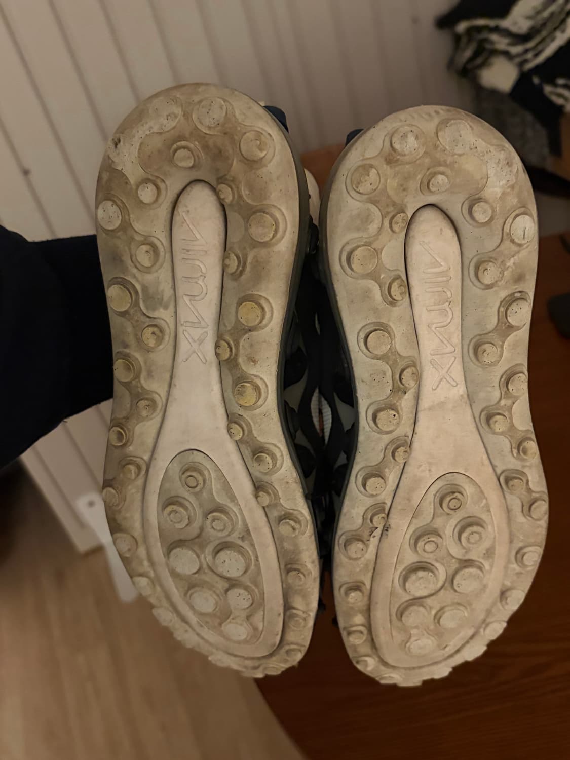 나이키 에어맥스 720 245 상품이미지5