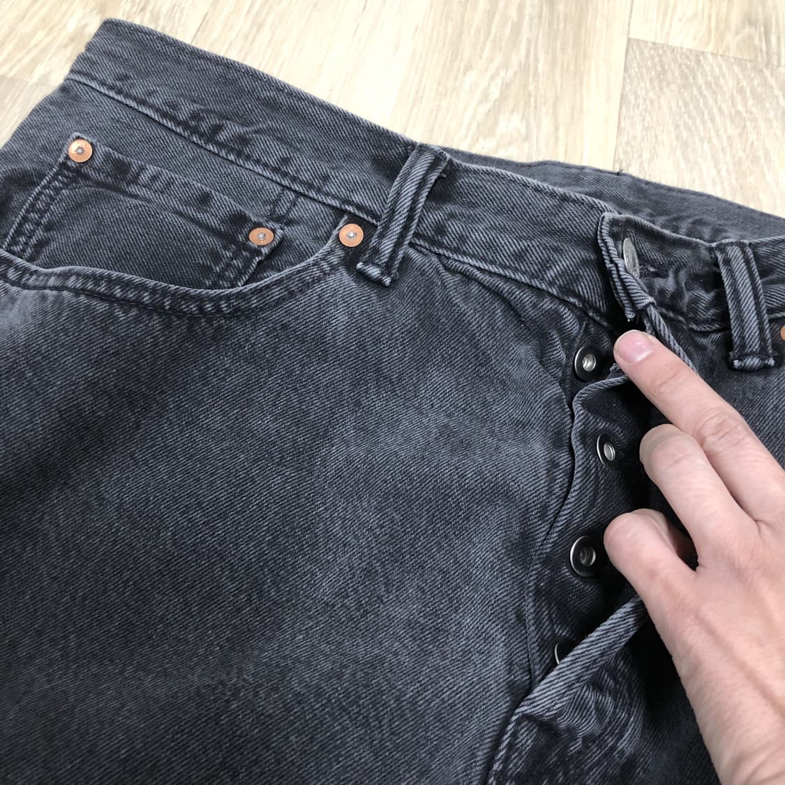 (36) 갭 GAP 흑청 5P 버튼플라이 이지핏 (릴렉스드핏) 데님 상품이미지5