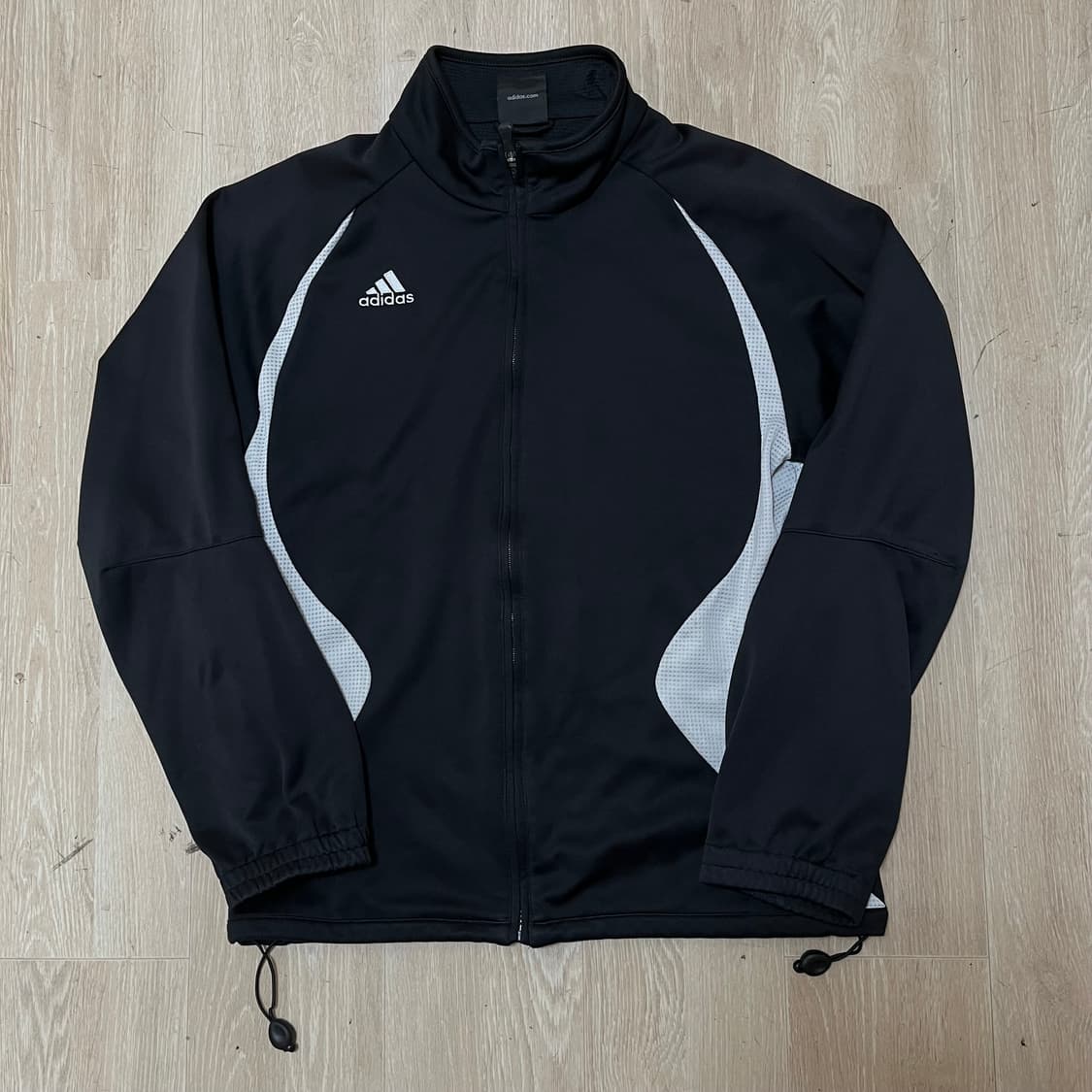 아디다스 퍼포먼스 로고 트랙탑 져지 M/95 상품이미지1