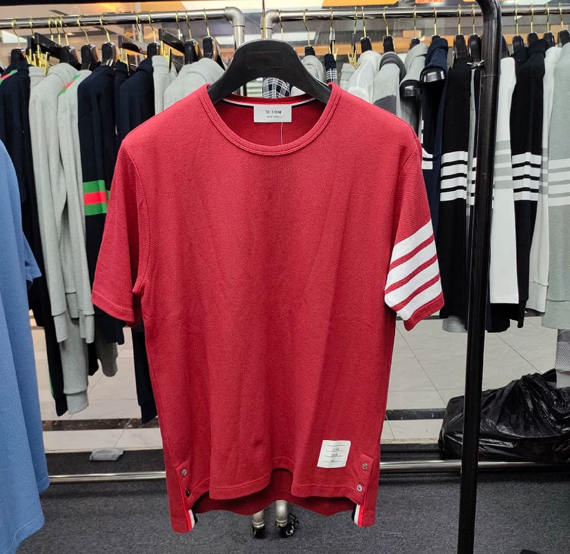 톰브라운 반팔티셔츠 판매 상품이미지5