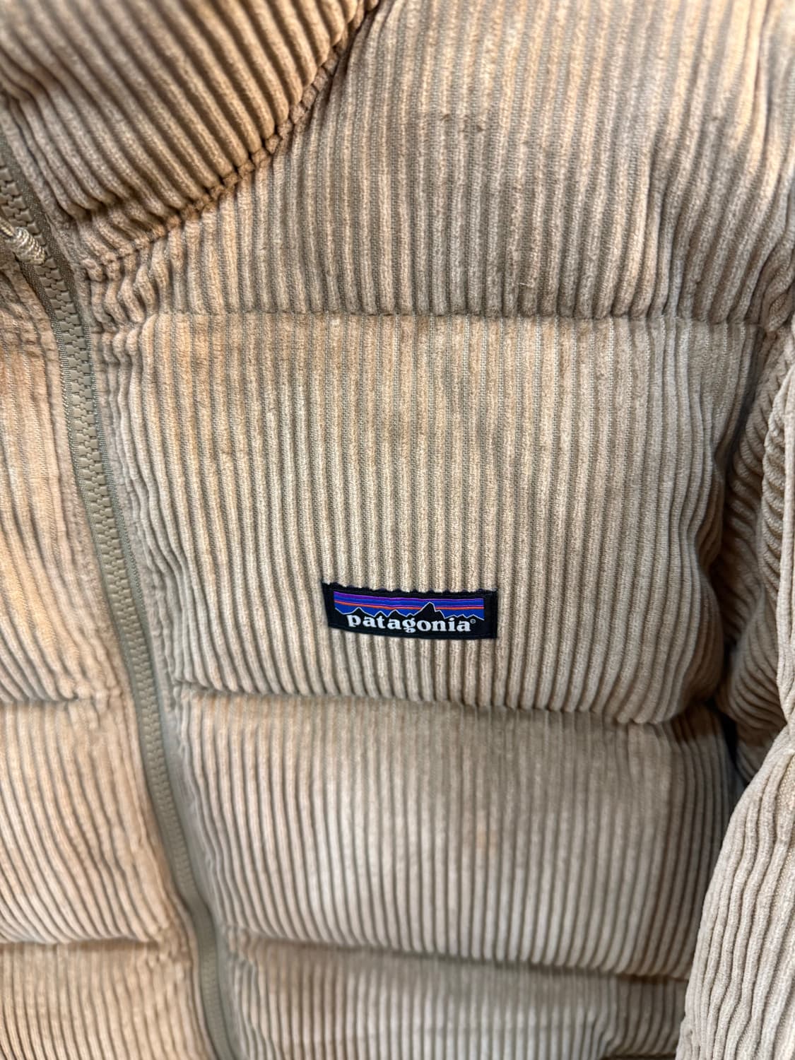 66 정품 파타고니아 코듀로이 패딩팝니다 상품이미지2