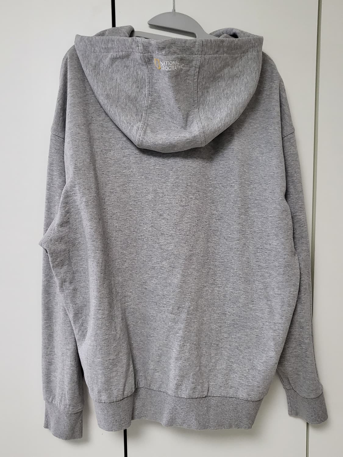 내셔널지오그래픽 폴하스 스몰로고 후드티 그레이 상품이미지3
