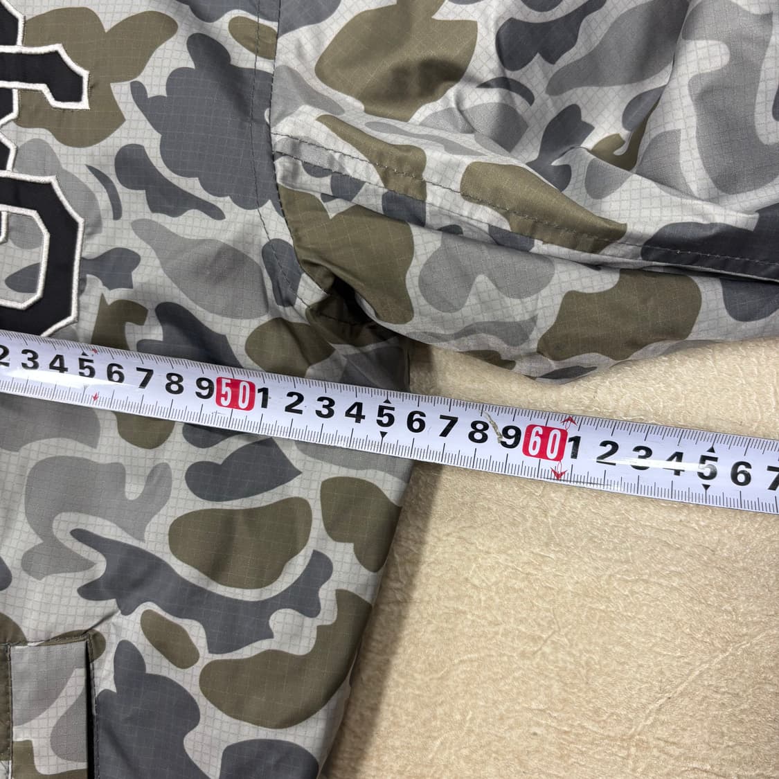 버튼 카모 스타디움 자켓 상품이미지5