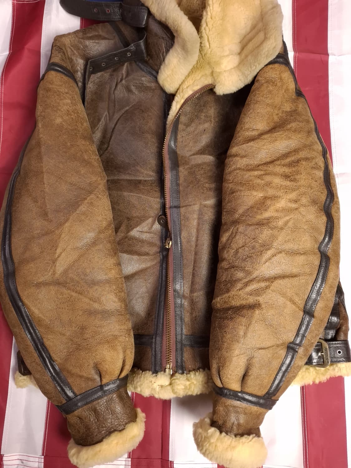 오리지날 미국제조 아비렉스 미공군 B-3 리얼레더 항공 폭격기 무스탕 상품이미지10