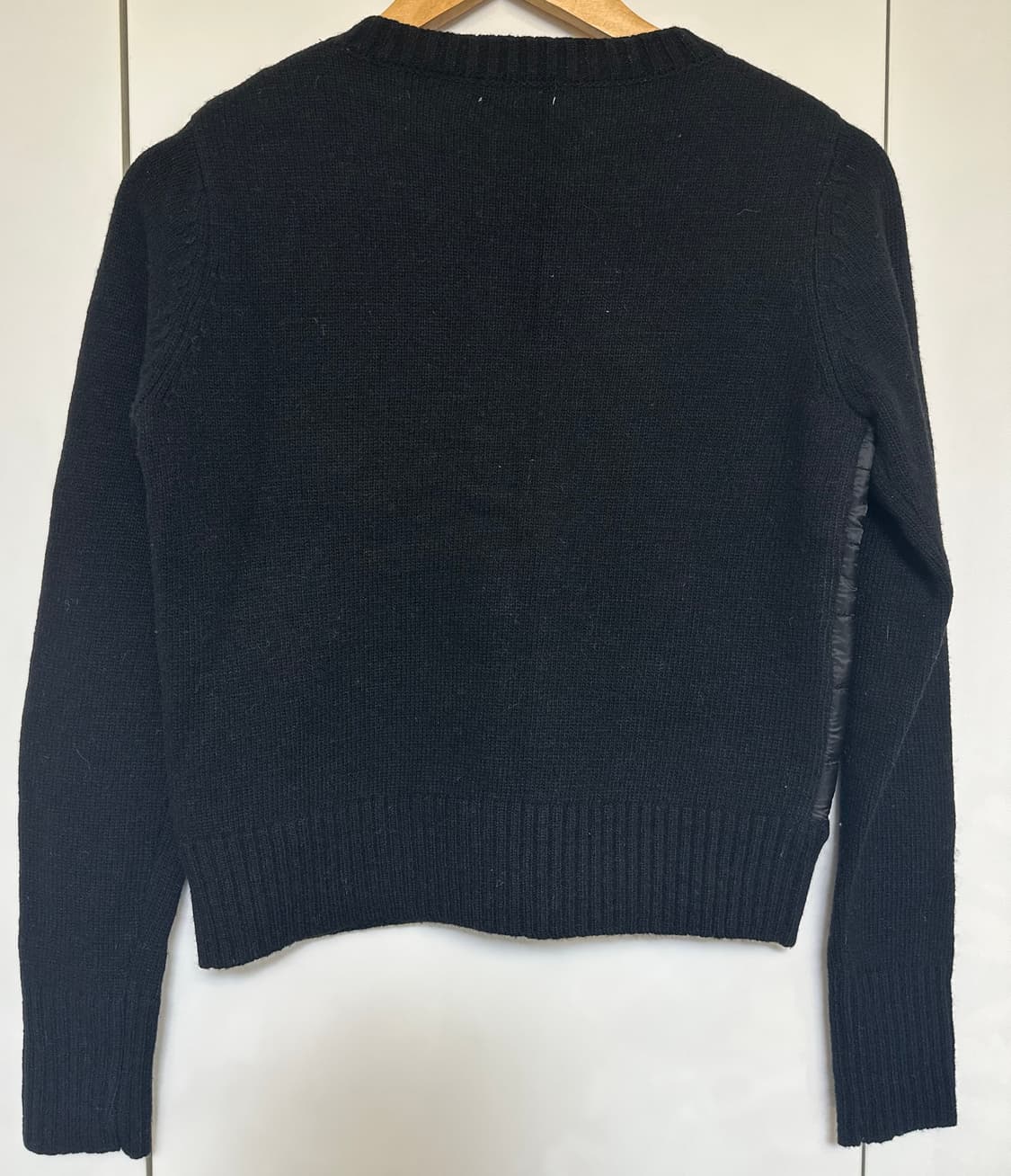 몽클레어 암로고 니트 경량 패딩 자켓 정품 상품이미지3