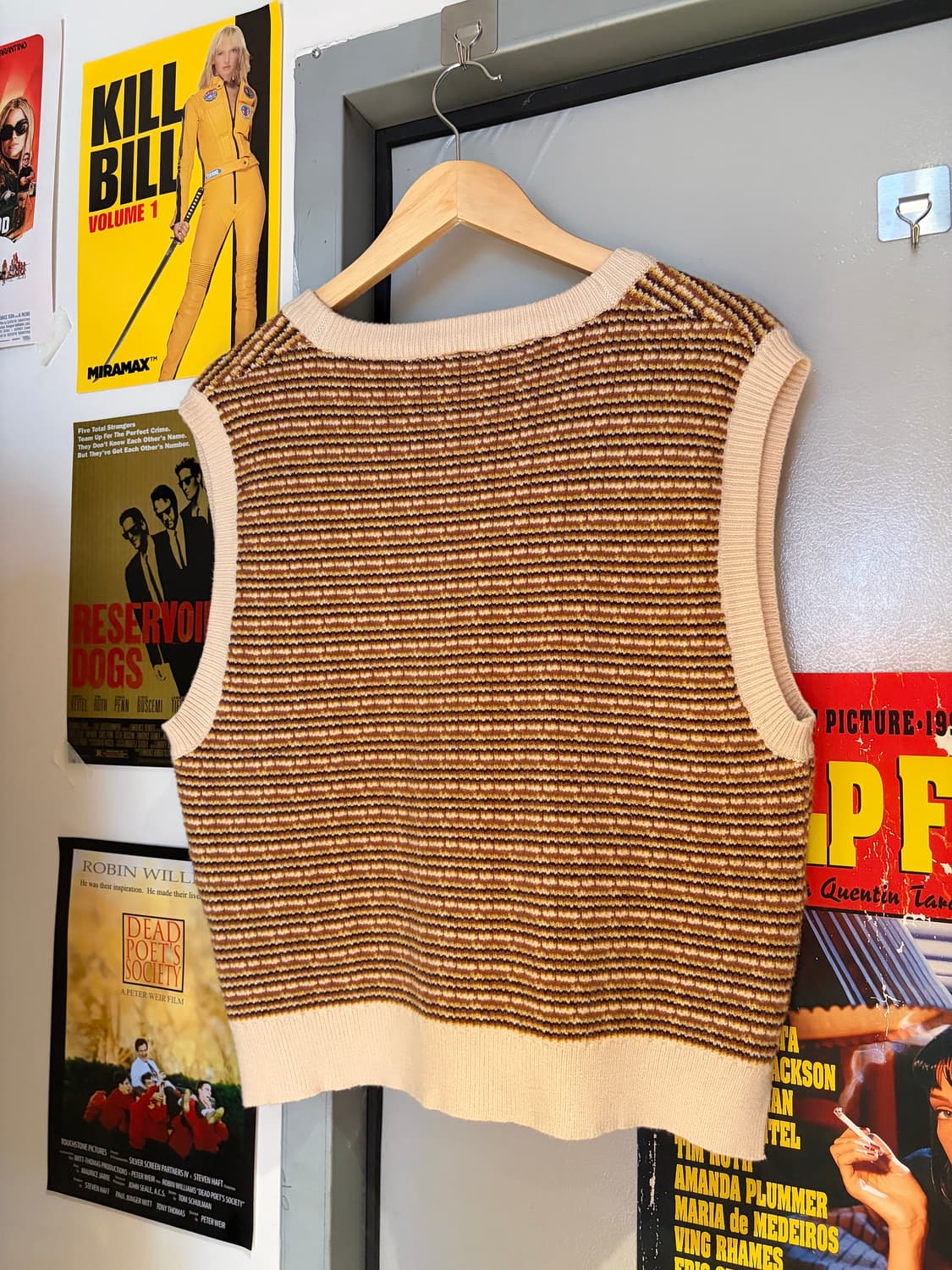 잔 스트라이프 브이넥 니트 베스트 상품이미지3