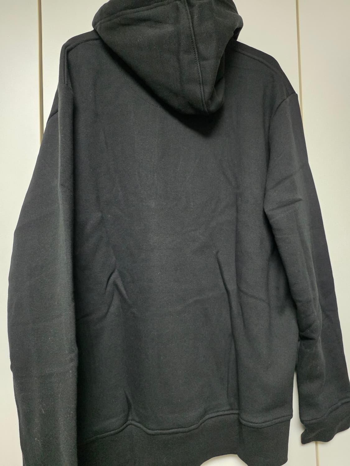 파타고니아 블랙 기모후드티 라지  상품이미지3