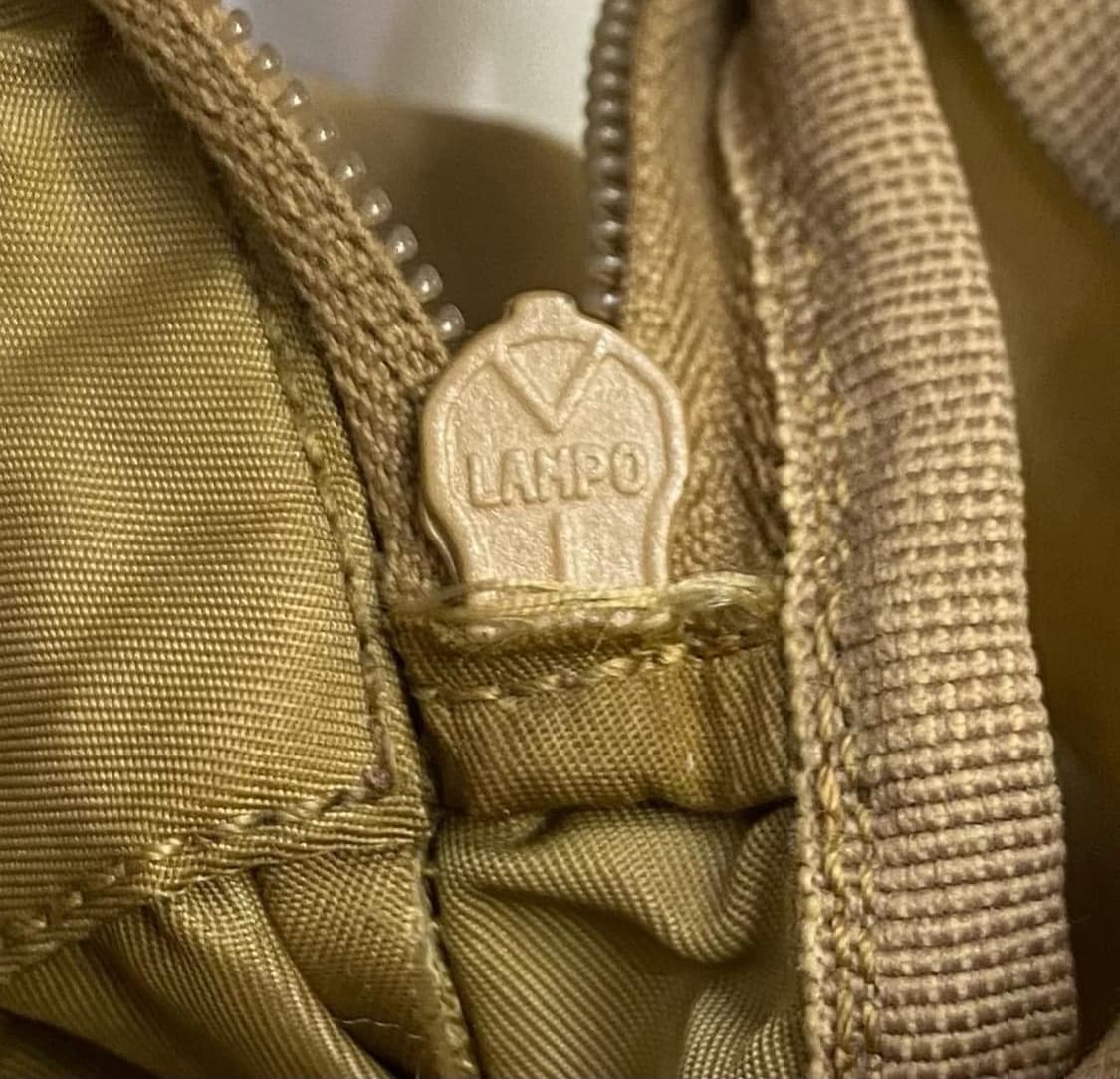 프라다 포코노 버클 크로스백 상품이미지6