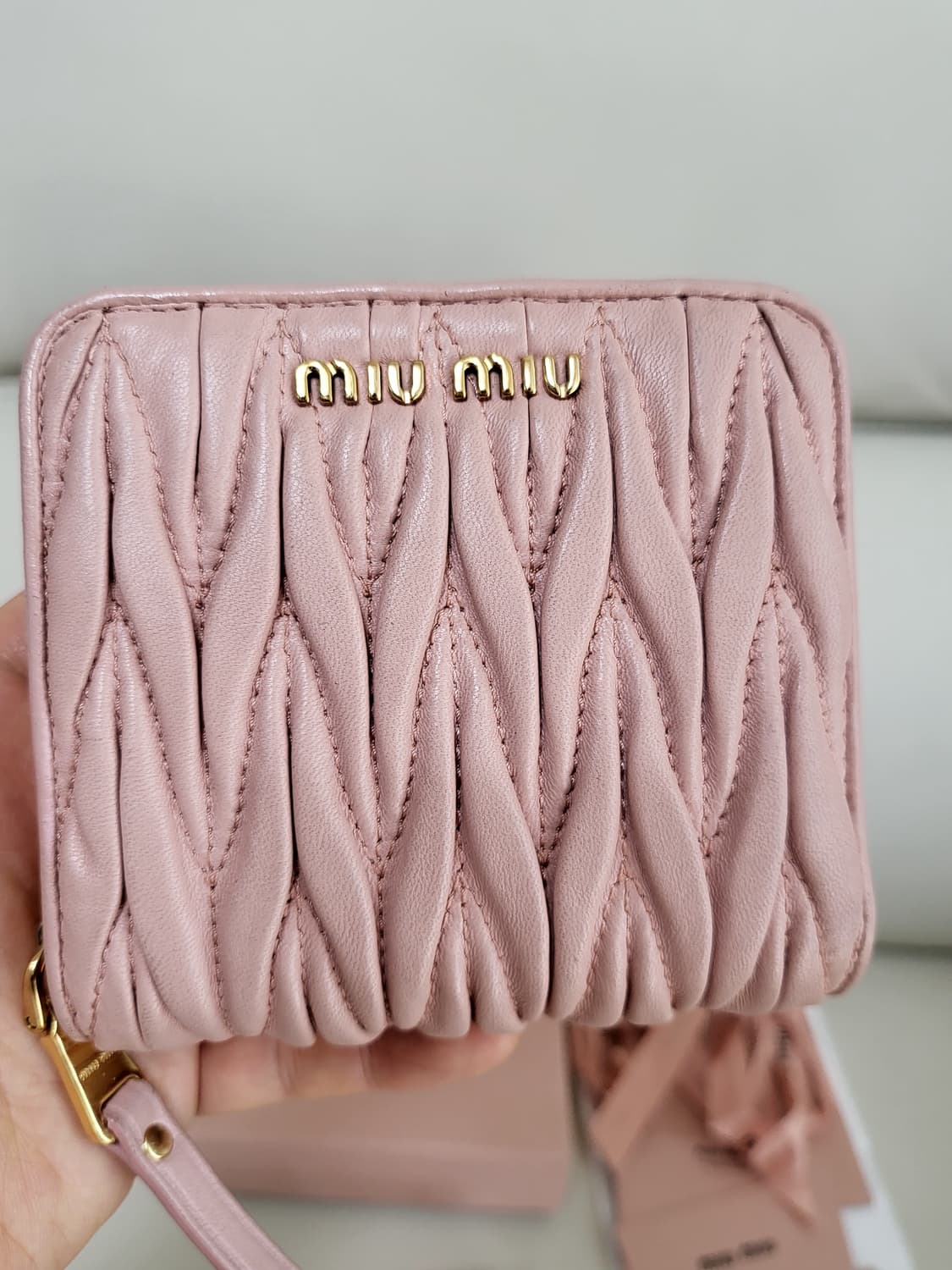 미우미우 반지갑  상품이미지2