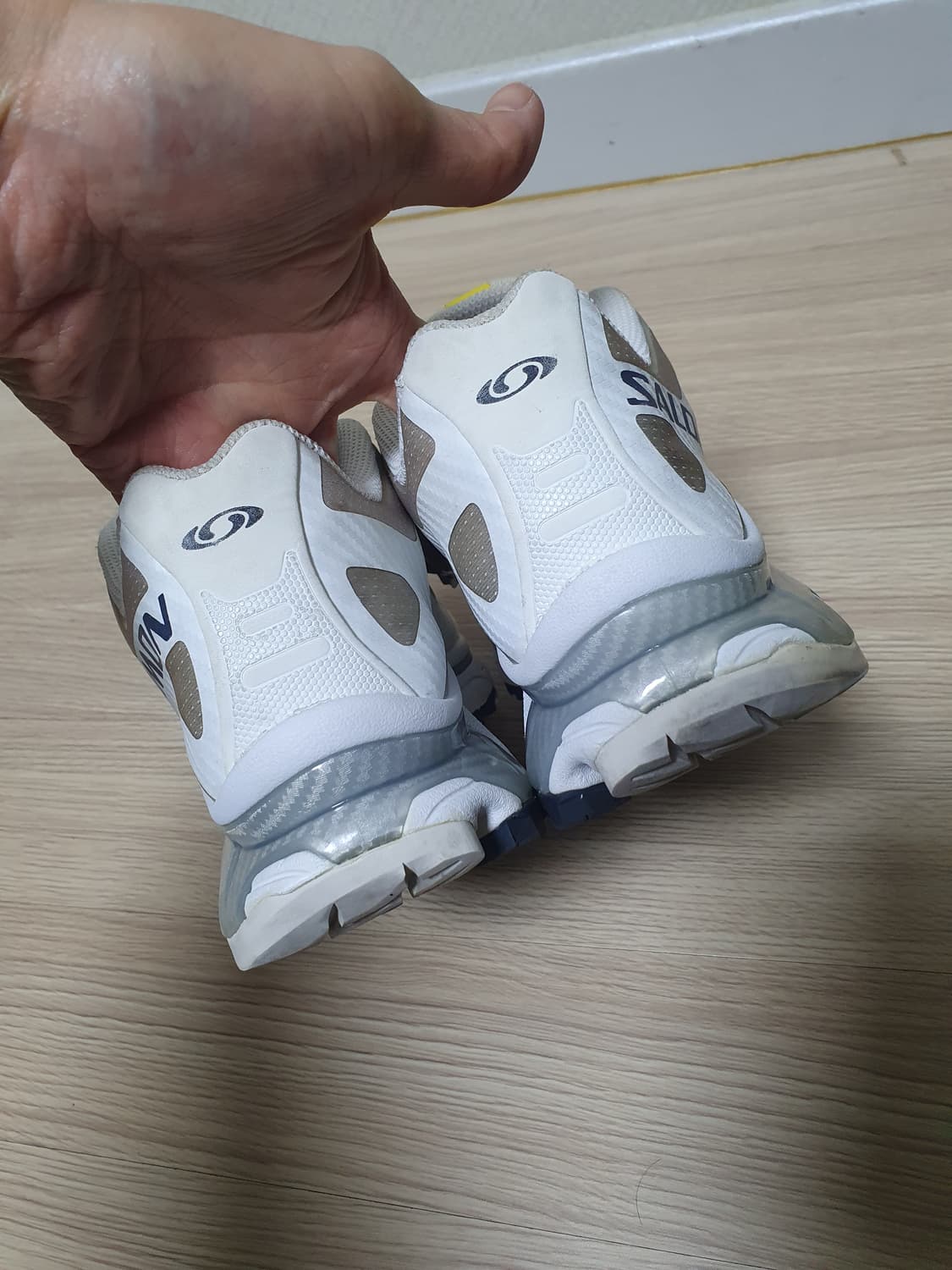 살로몬 XT-4 화이트 루나 트레킹화 255 상품이미지5