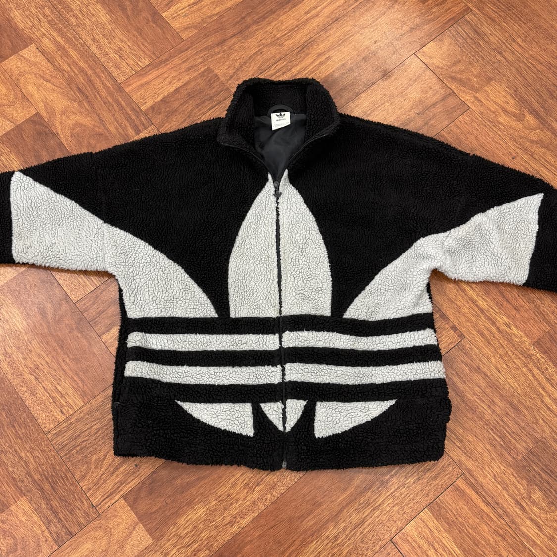 L 아디다스 빅로고 쉐르파 플리스 자켓  상품이미지2