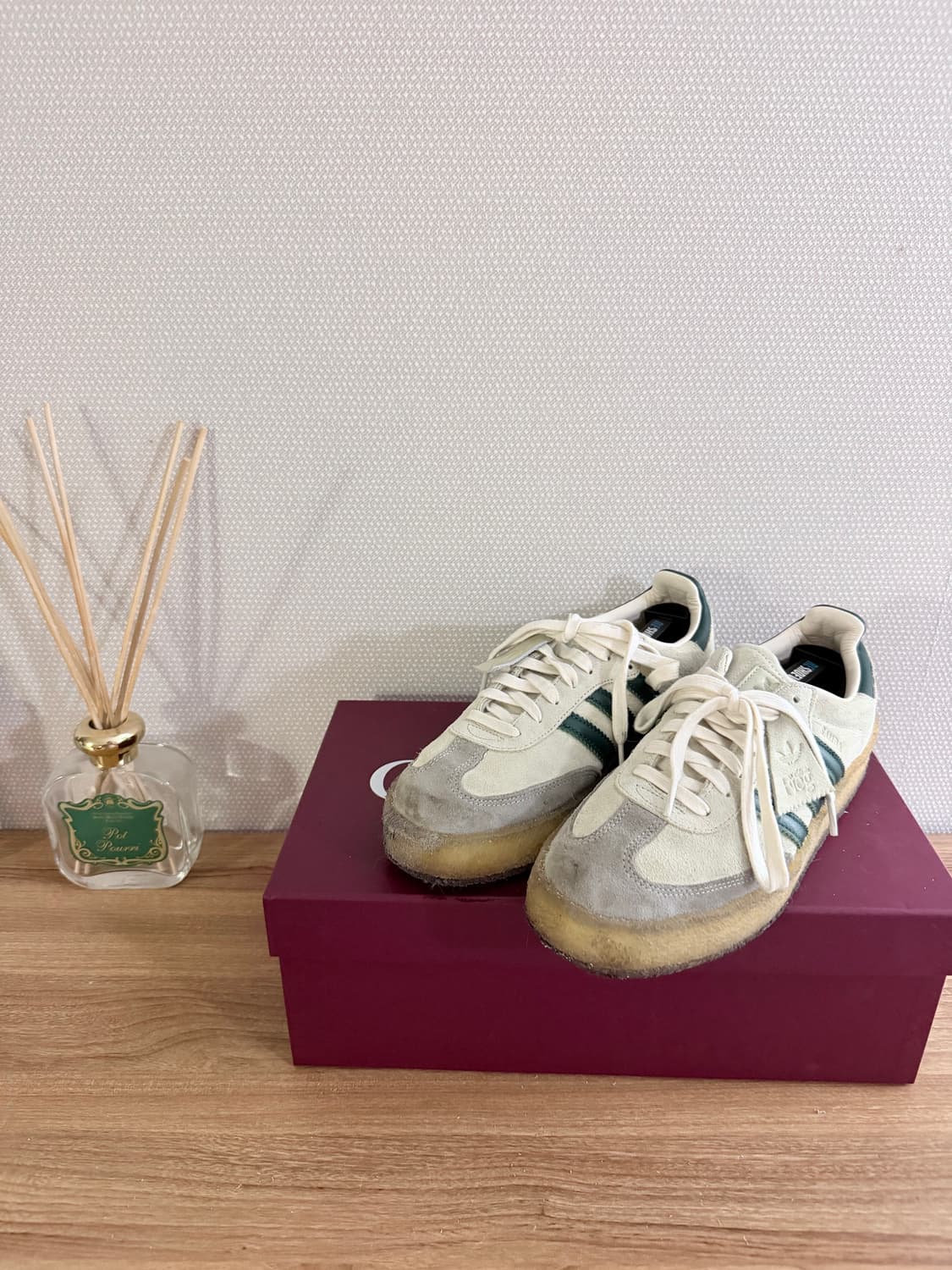 Us9) 키쓰 로니피그 클락스 삼바 오리지널 상품이미지1