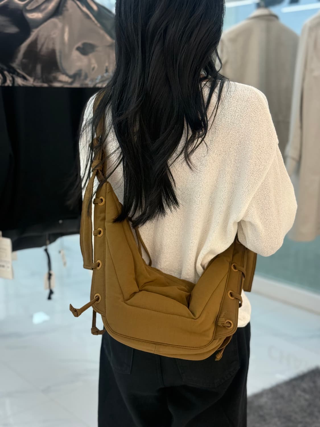 르메르 워터 리펠런트 나일론 캔버스 스몰 소프트 게임 백 탄 상품이미지2