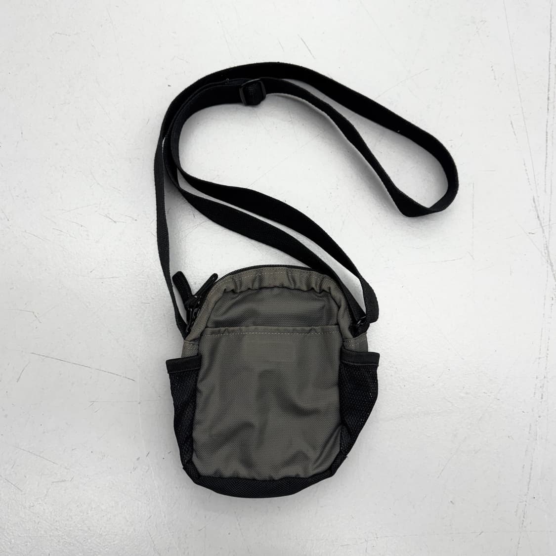 리복 테크니컬 올드스쿨 미니 크로스백 상품이미지3