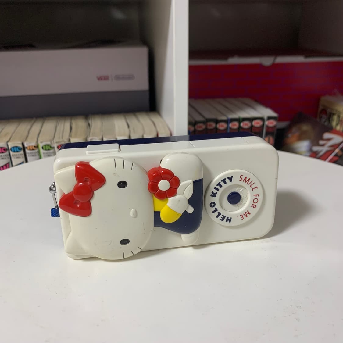 🎀76‘s 헬로키티 필름카메라 (작동X) 상품이미지1