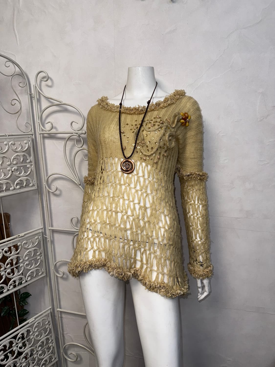 Beige grunge fairy beads detail knit 상품이미지1