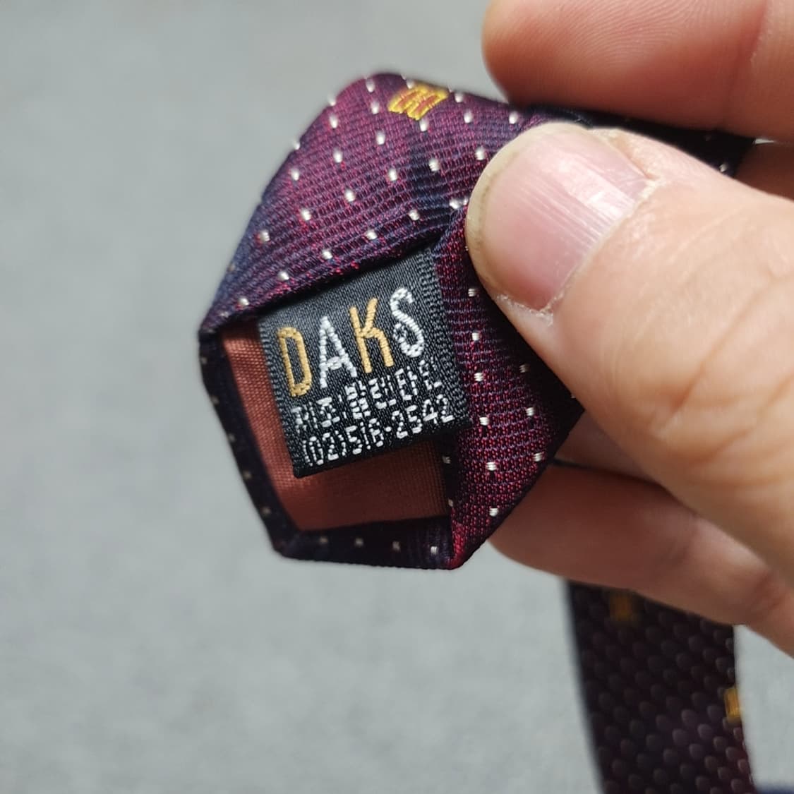 닥스 버건디 패턴 넥타이 상품이미지4