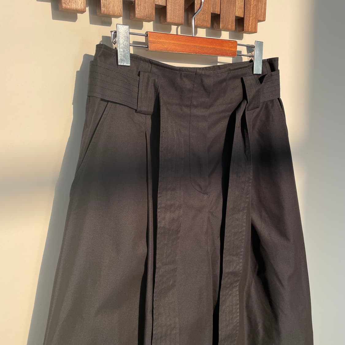 스튜디오 톰보이 블랙 와이드팬츠 상품이미지2