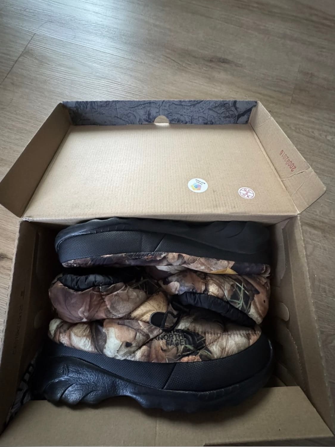 슈프림X노스페이스 리얼트리 눕시 부츠 상품이미지1