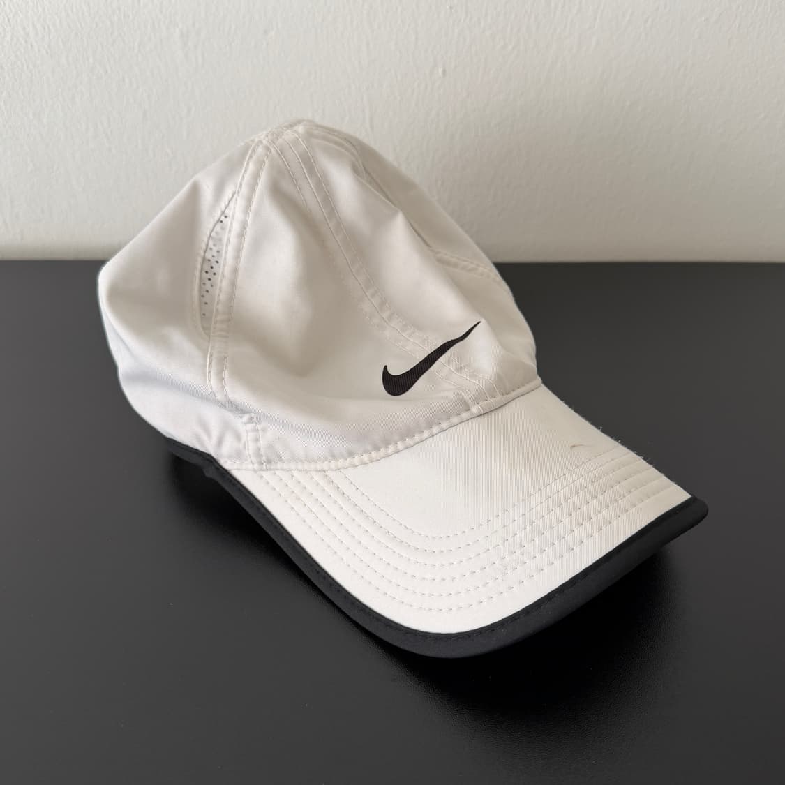 나이키 페더라이트 모자 상품이미지1