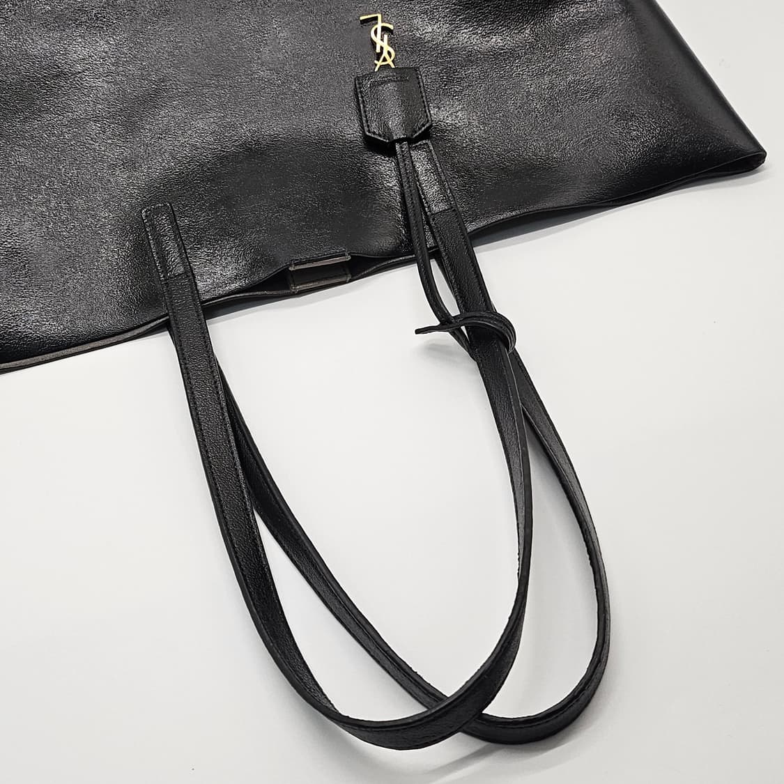 정품 입생로랑 이스트 웨스트 쇼퍼백 상품이미지7