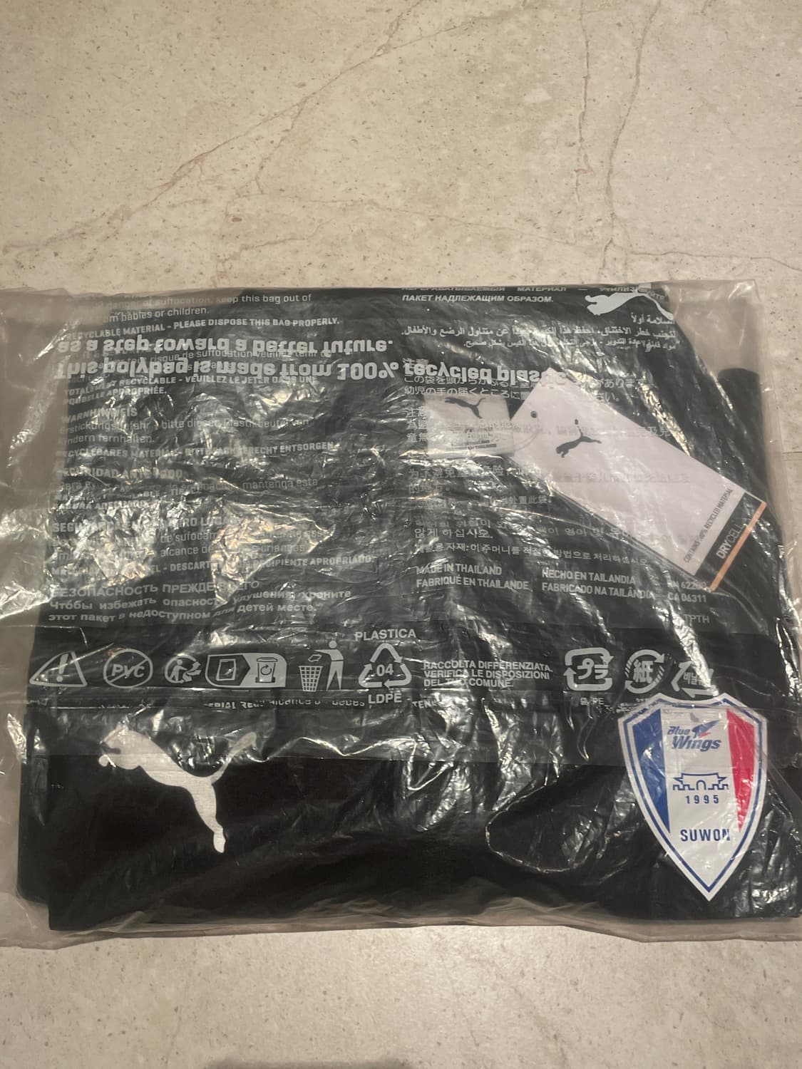 푸마 25년 수원삼성 트레이닝 자켓 (블랙) 상품이미지2