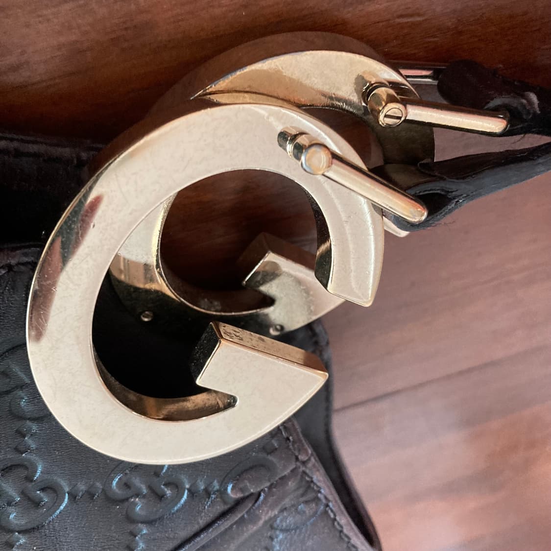 구찌 GG 시마 패턴 가죽 숄더백 상품이미지5