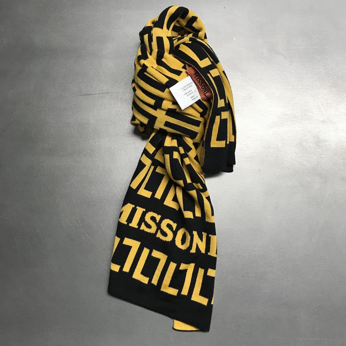 미쏘니 로고 머플러 상품이미지1