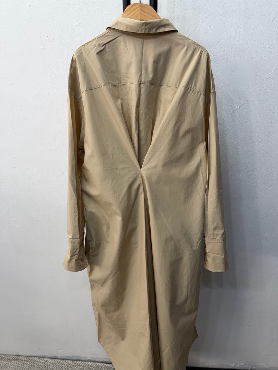 정품) COS 코스 여성 베이지 루즈핏 셔츠 원피스 42 상품이미지4