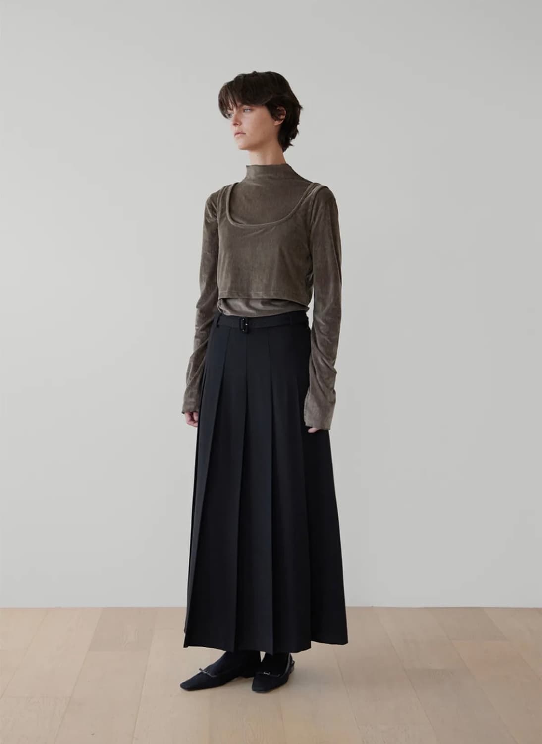 르바 Classic Belt Pleats Maxi Skirt - bk 상품이미지1