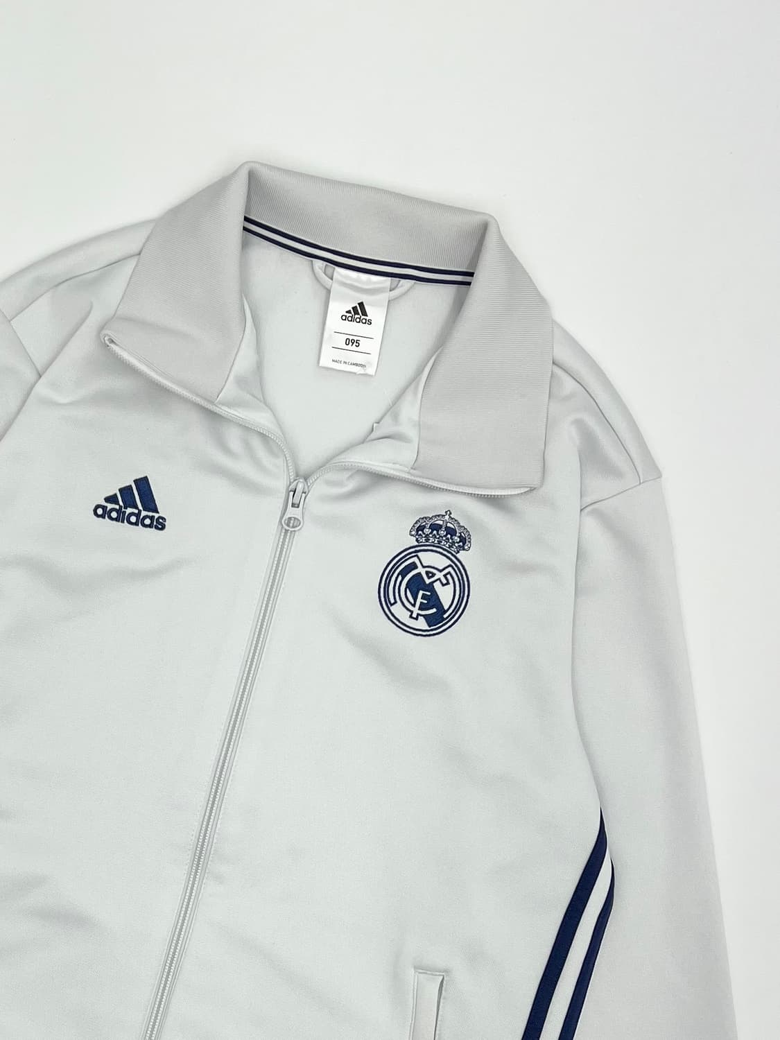 아디다스 레알마드리드 트랙탑 상품이미지2