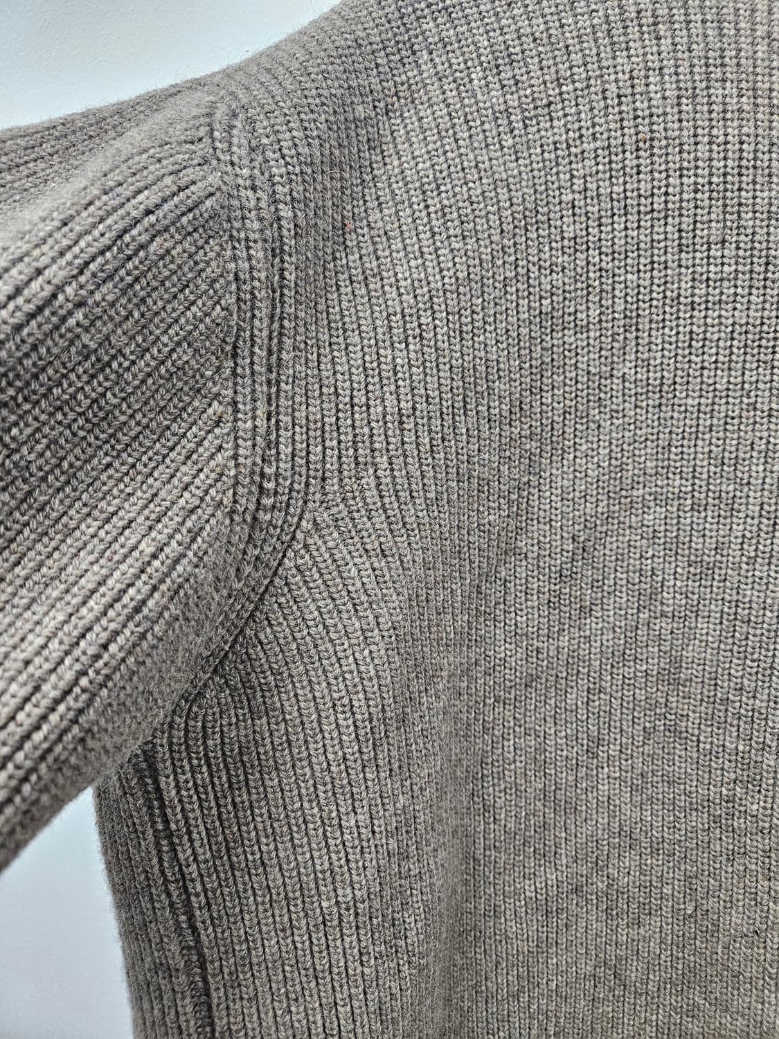 에스피오나지 헤비웨이트 니트가디건 상품이미지4